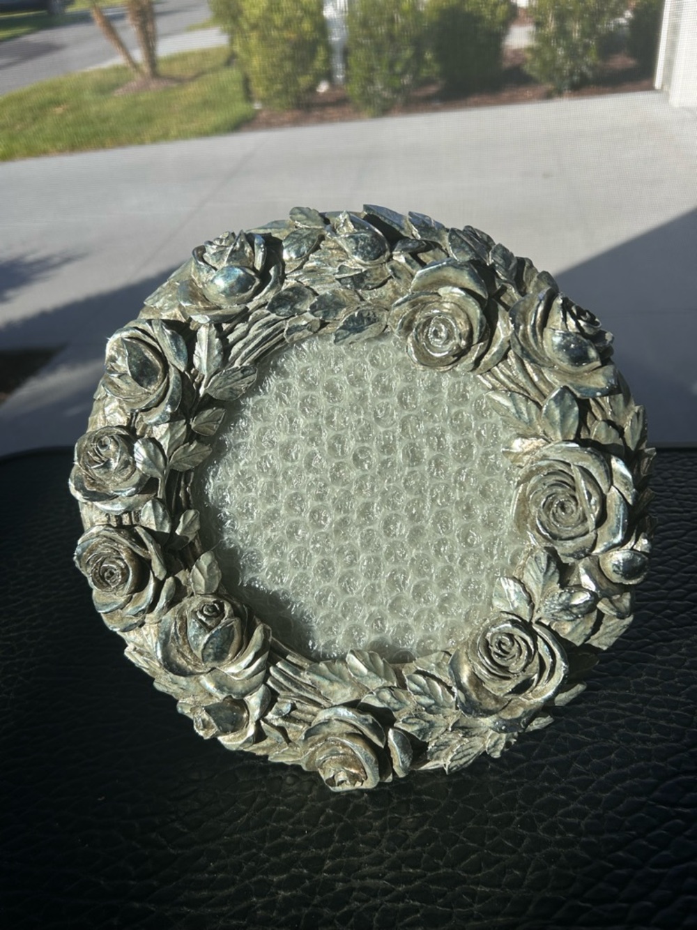 Vintage Ornate Silver Rose Wreath Photo Frame - Round 3D Floral Relief
